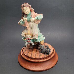 Ellis Island ROSA Figurine My American Dream from Mexico 1992 Numbered  PD013